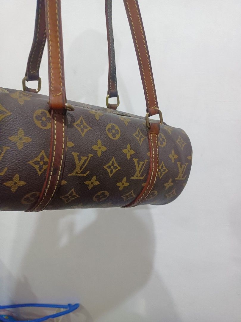 Vintage lv handbag papillon (Category: Luxury Bags & Wallets) located in Davao. Submitted by analiedazo07211 (Listing ID 1368892462, Image 2). Description: lv hand bag papillon pm sa complete details ready to ship.