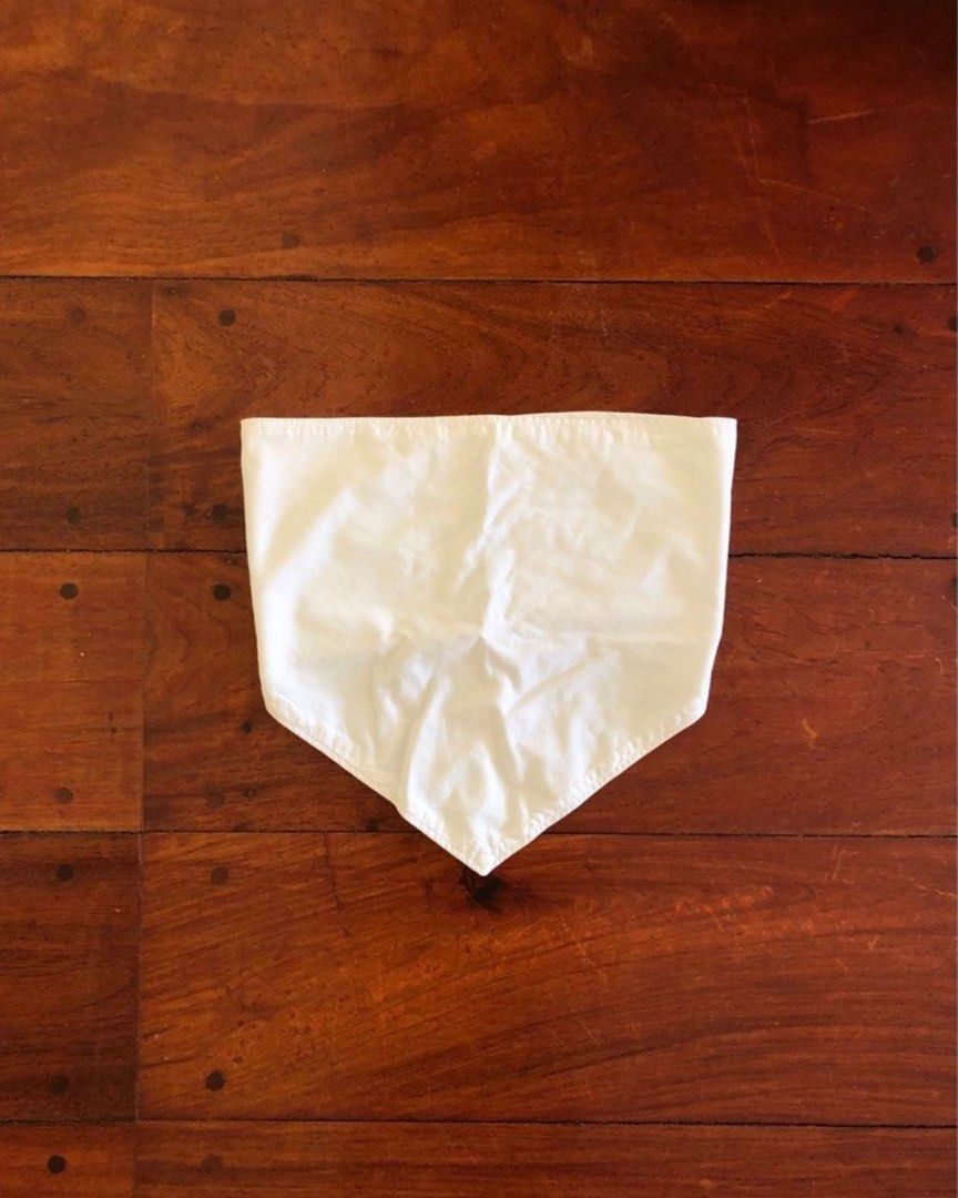 Zara Denim Bandana Top (Category: Sleeveless) located in Quezon City. Submitted by tk.as (Listing ID 1368807654, Image 1). Description: Used once .