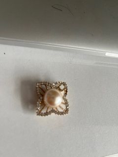 (Category: ) located in . Submitted by fiona_mama (Listing ID 1369025008, Image 1). Description: .