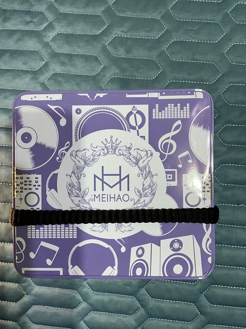 由 chenjenfon44282 (刊登 ID 1369026367，圖片 1) 提交，位於 台北市 (Taipei) 的 金冠 美好 MEIHAO MH-2025 藍芽喇叭 bluetooth speaker 無線串聯 黑色 (49) (類別：可攜式音響設備)，說明：美好 MEIHAO MH-2025 藍芽喇叭 (全新品） 1.使用iPod觸控ic享受絕佳觸控體驗 2.支持aux與TF卡輸入撥放 3.藍芽連線無拘無束 4.TWS無線串聯功能 5.通過BSMI與NCC認證 ■ ■【 注意事項】■ ■ ★商品在其他賣場同時銷售，商品缺貨須配合取消交易，下標前【請先詢問】庫存是否有貨再下標 ★娃娃機夾出，盒況如圖，售出後無保無退 ★新北市新莊區，謝謝 ★鑑賞期非試用期，除故障品，拆封即無法退貨。