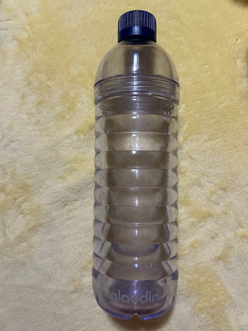 aladdin Two Lid Water Bottle *USAfbb (Category: Water Bottles & Tumblers) located in Pasig City. Submitted by mixpicks (Listing ID 1369125625, Image 1). Description: Never Used Wash Thoroughly Before Using.
