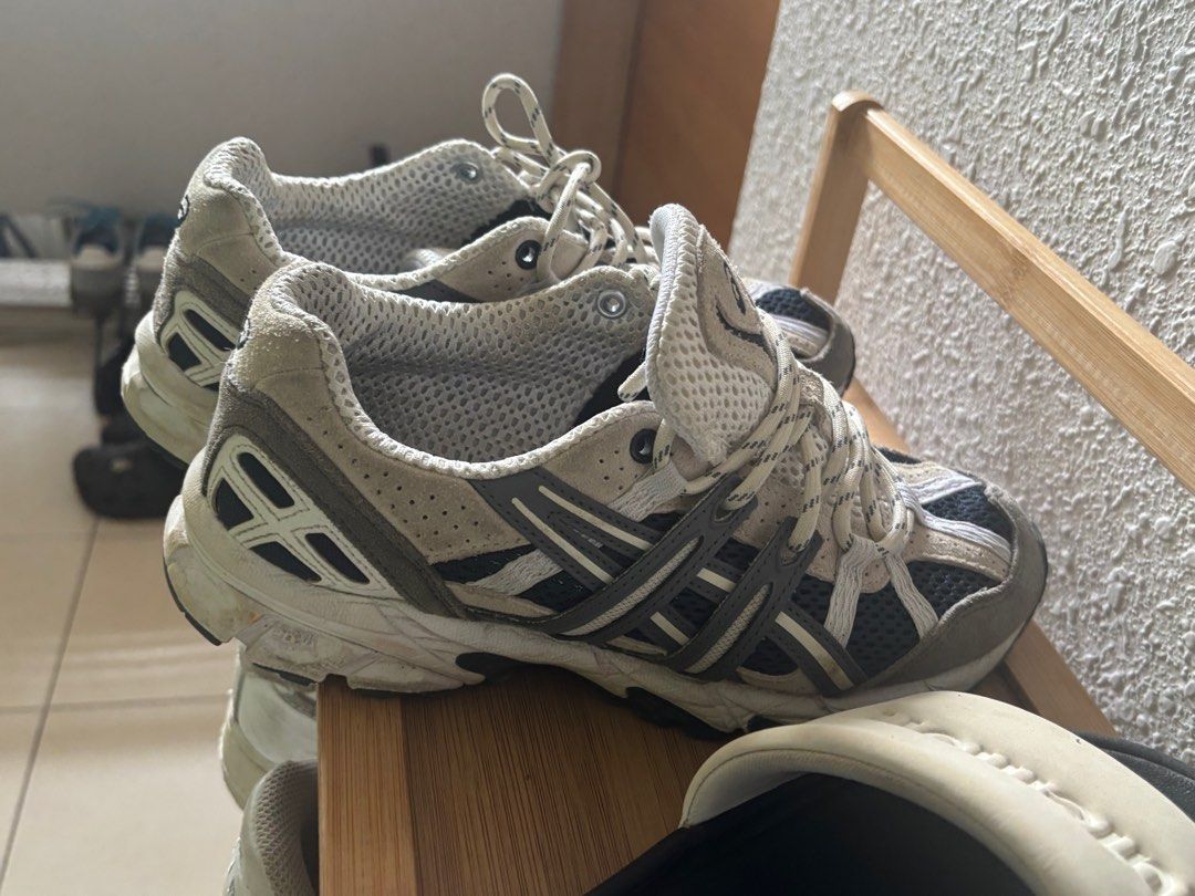 Asics gel sonoma French Blue Women Shoes footwear sneakers (Category: Sneakers) located in Singapore. Submitted by jcarroting (Listing ID 1368990807, Image 3). Description: 240 cm EURO 38 BR 36 It’s in new condition. No negotiation. Meet up at bukit panjang area..