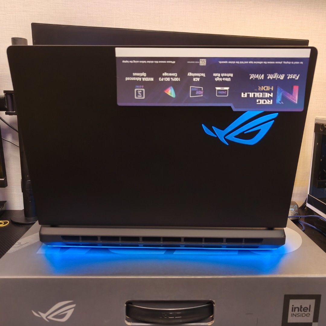由 pc_bank (刊登 ID 1369130803，圖片 3) 提交，位於 高雄市 (Kaohsiung) 的 ASUS ROG Strix SCAR 16 16吋電競筆電黑色(Ultra 9 275HX/32GB/1TB/RTX 5080-16G/WIN11/G635LW-0021A275HX-NBLM) (類別：桌上電腦或筆記型電腦)，說明：保固到2027年4月 盒裝含原廠變壓器 少用近全新 高雄面交。