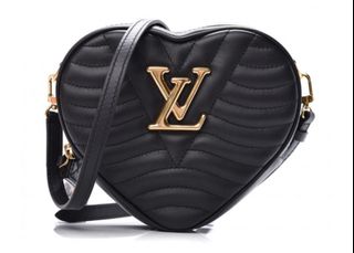 (Category: ) located in . Submitted by thebaglover (Listing ID 1368970669, Image 1). Description: .