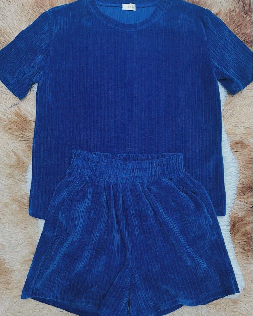 Bangkok Coordinates (Category: Sets or Coordinates) located in Makati City. Submitted by glamup_urkids_4less (Listing ID 1369133565, Image 1). Description: Coordinates from Bangkok Fits Medium to Semi Large.
