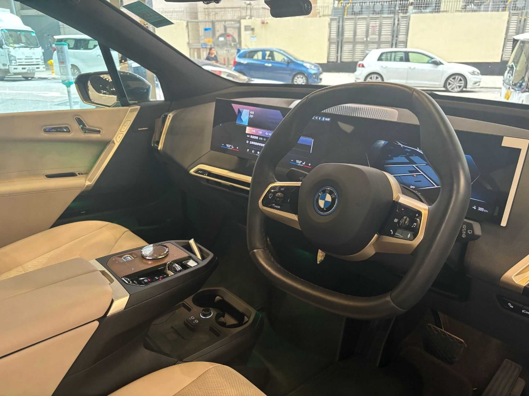 BMW  IX M50 Auto62863128332803113