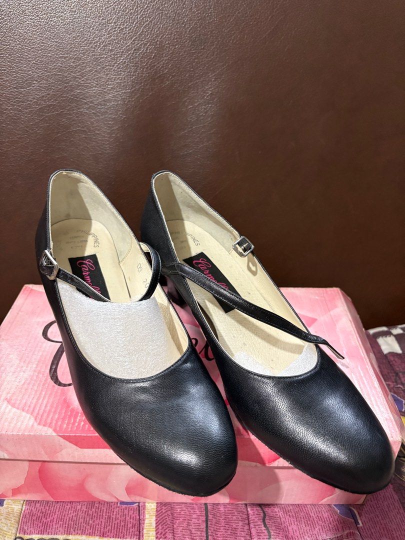 Carmelletes - Black Heels (Marikina Made) (Category: Heels) located in San Mateo. Submitted by poshimari (Listing ID 1369029148, Image 3). Description: Used once during graduation ceremony Size 8 - Womens Straps are in good condition no bakbak.