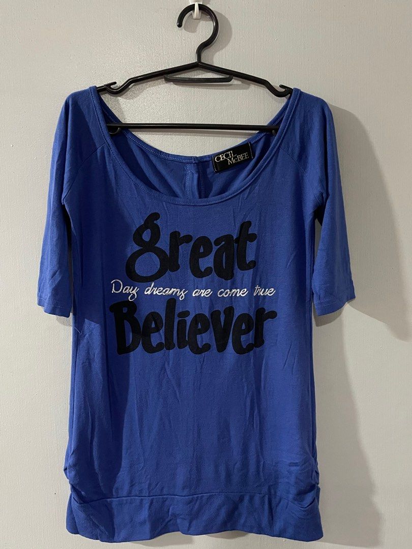 Cecil McBee Women’s Top size Small (Category: Blouses) located in Rodriguez. Submitted by infinityjdg (Listing ID 1369037193, Image 1). Description: In good used condition Can fit small-medium.