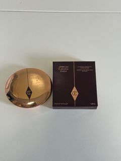 Charlotte Tilbury Airbrush Flawless Finish Powder in Fair