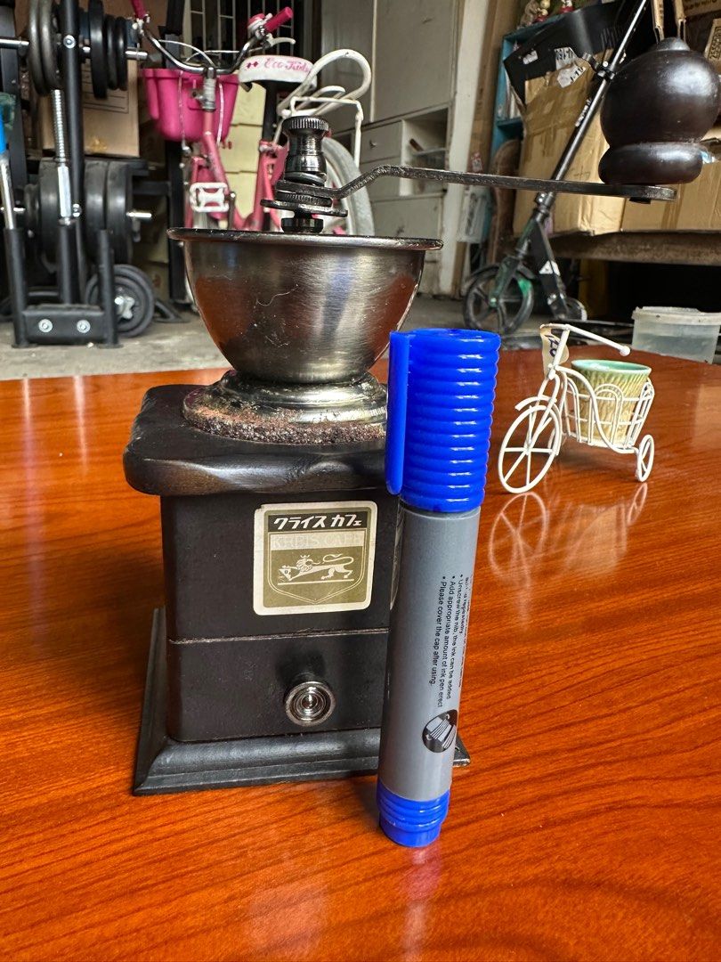 Coffee Grinder Japan Surplus (Category: Coffee & Tea Tableware) located in Rodriguez. Submitted by pwestoonlinestore (Listing ID 1369010187, Image 2). Description: .