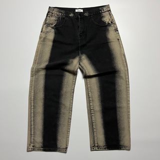 E.su baggy pants