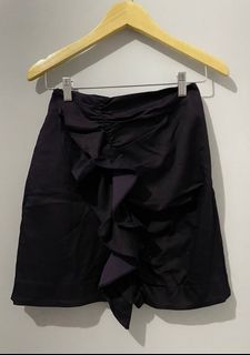(Kategori: ) berada di . Dikirim oleh secondhandclothes.jkt (ID iklan 1369119325, Gambar 1). Deskripsi: .