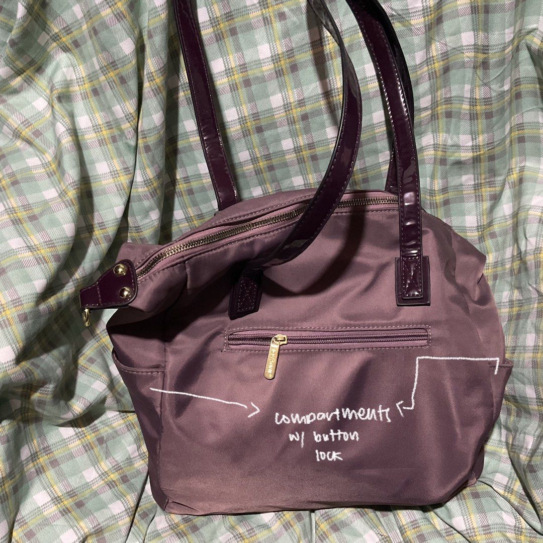 Jovanni Shoulder Bag (Category: Shoulder Bags) located in Manila. Submitted by diorette (Listing ID 1369089939, Image 2). Description: Like new! Used less than 5x. Impulsive purchase. Purchased from SM Masinag last February for ₱1.2k Nylon material, with 2 side pockets. Spacious! Perfect for office, school and duty 💞 LAYAWAY PAYMENT IS POSSIBLE Meet up: 50% is required before meet up SAME DAY DELIVERY: No COD. Payment first COURIER: J&T LBC.