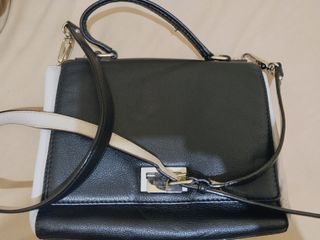 (Kategori: ) berada di . Dikirim oleh delbs (ID iklan 1364783607, Gambar 1). Deskripsi: .