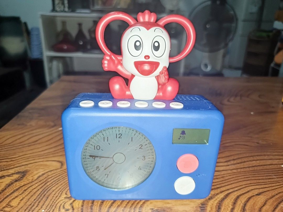 Korasho Talking Digital Alarm Clock (Category: Clocks) located in Cebu City. Submitted by turuuru8992423 (Listing ID 1369101042, Image 2). Description: Korasho Talking Digital Alarm Clock Brand: Benesse Size: L13cm x W5cm x H16cm Battery Operated: 3pcs AA Good Condition: All features working - clock, alarm clock, calendar, birthday, name, sleep reminder. -Will greet you happy birthday with your name -Remind you when it's time to sleep -Tells you 