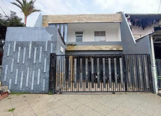 (Kategori: ) berada di . Dikirim oleh apartemen123.com (ID iklan 1369069325, Gambar 1). Deskripsi: .
