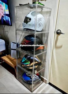 (Category: ) located in . Submitted by yoursneakershelper (Listing ID 1369052906, Image 1). Description: .