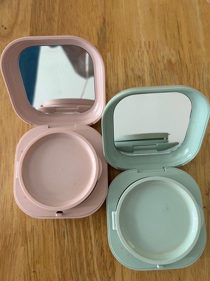 Laneige Neo Cushion Case Bundle (Category: Makeup) located in Taguig. Submitted by nisilacnaabi (Listing ID 1369002351, Image 2). Description: Comes with Laneige foundation brush!.