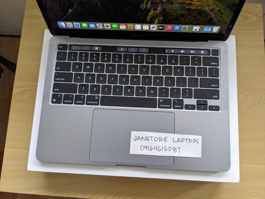 Macbook Pro 13 2020 Apple M1 8GB 256SSD (Category: Laptops & Notebooks) located in Quezon City. Submitted by janstore-computer-trading (Listing ID 1368975832, Image 3). Description: Model : Macbook Pro 13 inch M1 2020 Condition : Slightly Used , Very smooth , Complete with Box Price : 29,999 Specs Processor : Apple M1 Chip Ram : 8 GB Unified Memory Storage : 256 GB SSD Screen size : 13 inch Retina Display (2560 x 1600) Battery Cycle - 164 Only , 