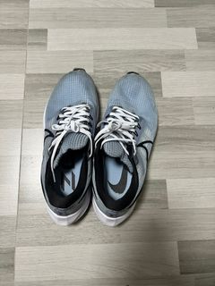 used nike running shoes