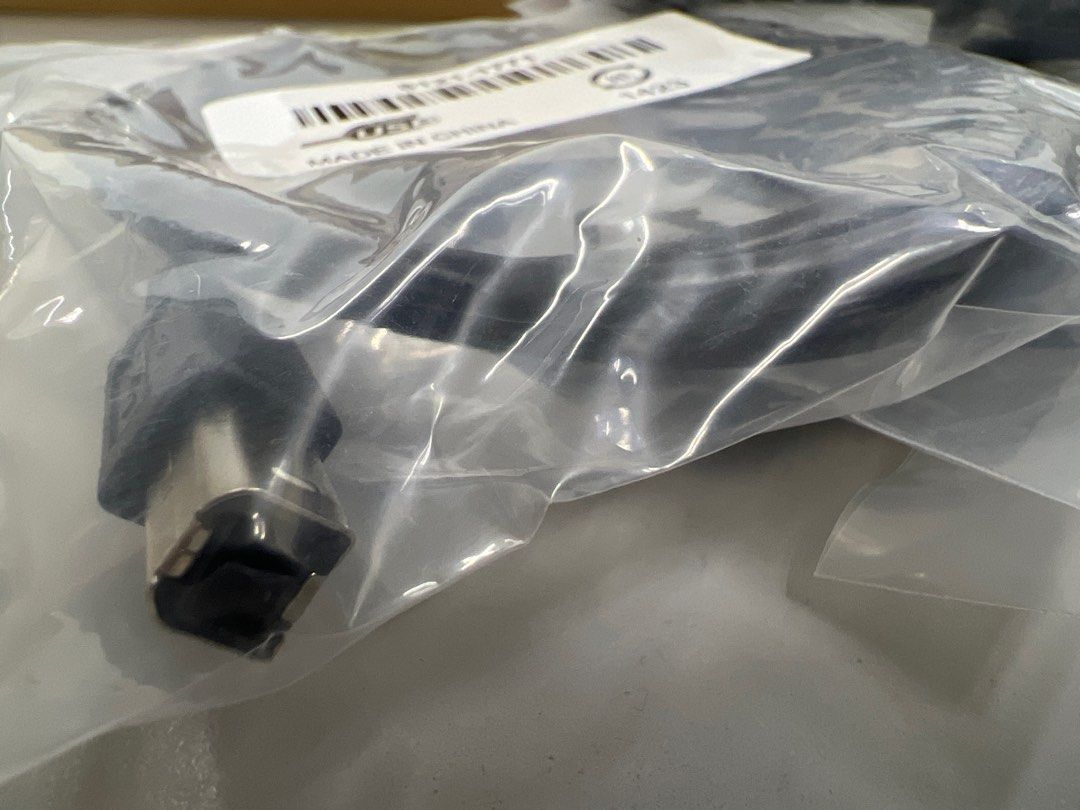 Printer Cable USB (Category: Cables & Adaptors) located in Kuala Lumpur. Submitted by pillowcook27823 (Listing ID 1368959281, Image 3). Description: Printer cable 2.0 Type A Male to Type B Male Cable length : 1.5M This is a standard USB 2.0 cable. This is the most common A to B male-male type peripheral cable. High performance.