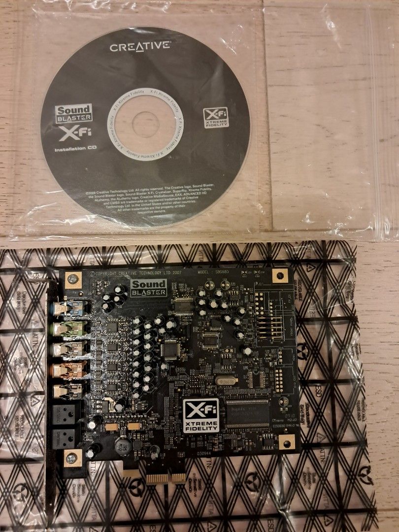 Sound Blaster X-FI PCIE SB0880 (Category: Other Audio Equipment) located in Singapore. Submitted by seahzs (Listing ID 1369072660, Image 1). Description: Sound Blaster X-FI PCIE SB0880.