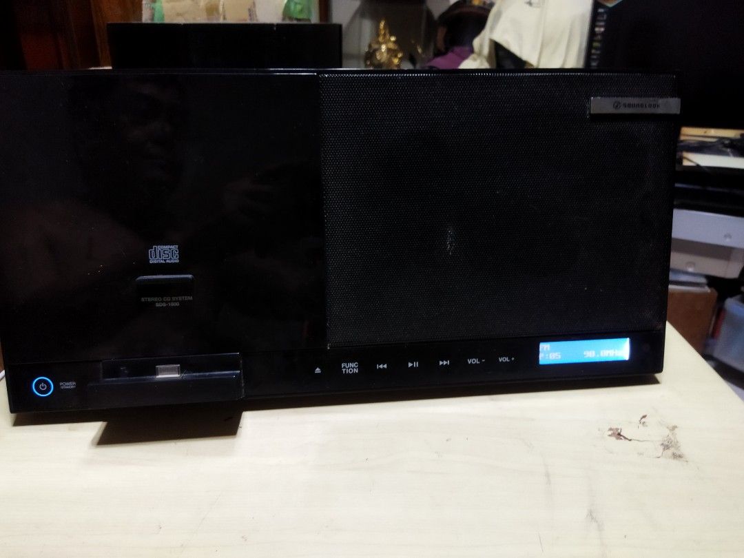Soundlook Walkman Player with Bluetooth receiver (Category: Portable Music Players) located in Pasay City. Submitted by marineljapansurplus (Listing ID 1368972647, Image 1). Description: Soundlook SDS-1500 Tuner 📻: complete all local AM station. FM UpTo 90mhz only Aux-in : Working . With Bluetooth receiver device INCLUDED. Walkman input. Not tested No available walkman unit CD💿: spinning only. Not playing. AS IS... Power: 12v (adaptor not inclu
