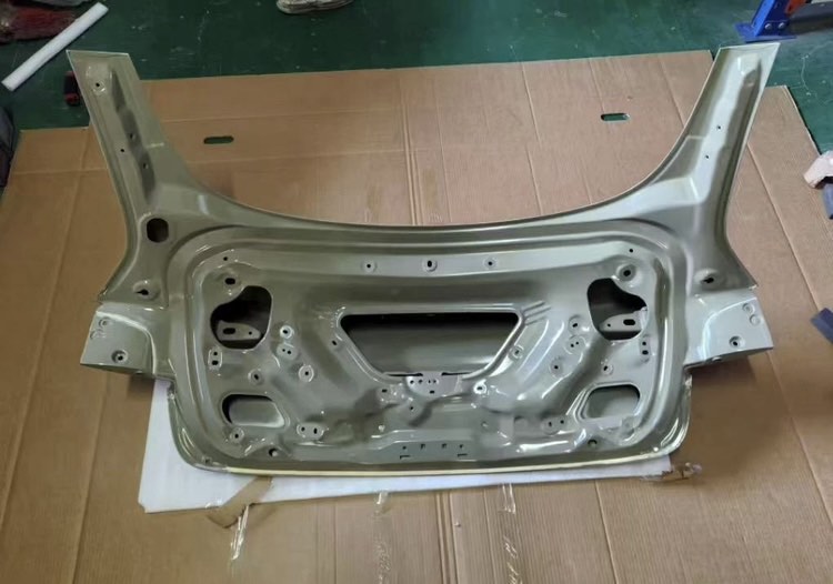 Tesla Model 3 SR 後輪驅動 自動擋62863129269507111