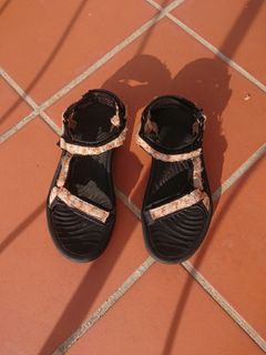 (Category: ) located in . Submitted by olyana (Listing ID 1368957581, Image 1). Description: .
