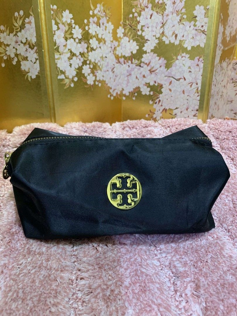 Tory Burch black nylon (Category: Luxury Bags & Wallets) located in Quezon City. Submitted by ncjnc (Listing ID 1369097807, Image 1). Description: negotiable price.