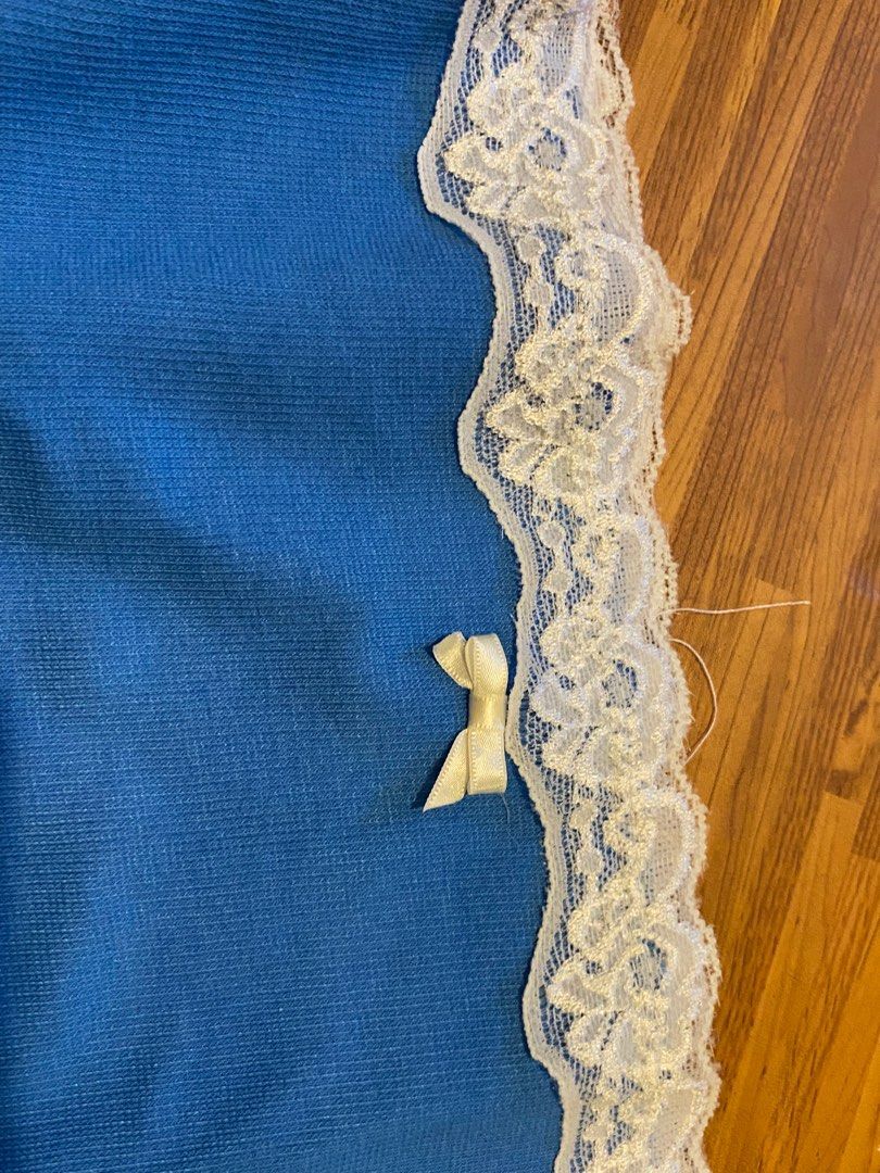 Tube Tops (Category: Others Tops) located in Las Pinas. Submitted by ruegars (Listing ID 1369030329, Image 3). Description: RFS: wrong size Sire buyer can get a discount .