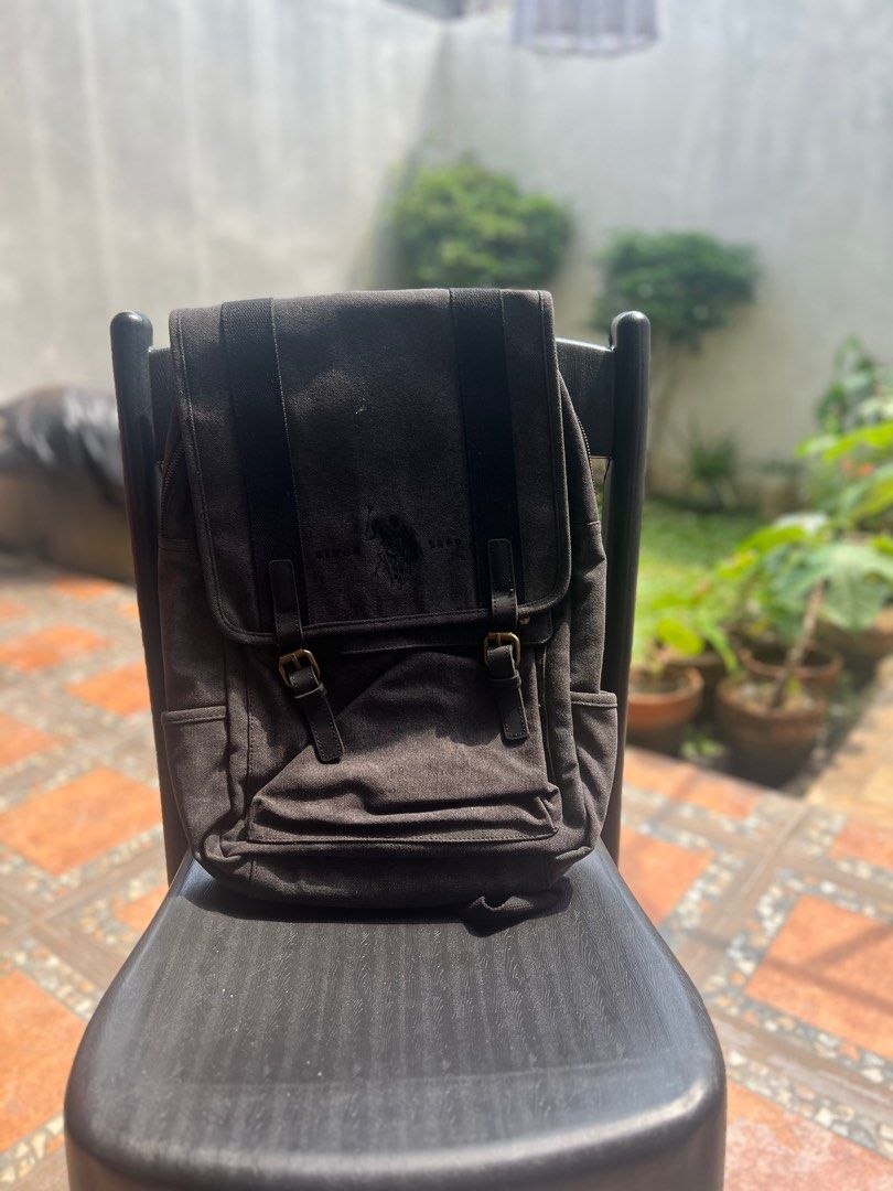 US Polo Assn Backpack FOR SALE (Category: Backpacks) located in Quezon City. Submitted by lokasm (Listing ID 1368956601, Image 2). Description: -= CLOSET CLEAN UP =- US Polo Assn. Aspen Backpack Bag Canvas Army Never been used. Just in storage. GOOD FOR EVERYDAY USE. Could store laptop, etc. Bought it for around 5,500 pesos long ago. Negotiable! Shipping will be at your expense. .
