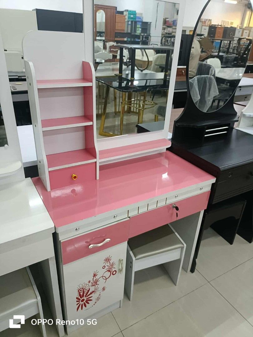 Vanity dresser (Category: Tables & Sets) located in Pasay City. Submitted by cherry_nicole (Listing ID 1368967632, Image 2). Description: 💥Vanity with stool 💥HDf wood materials 💥 Stool included 💥 Assembled 💥 color: White,Pink ✅P7,000.