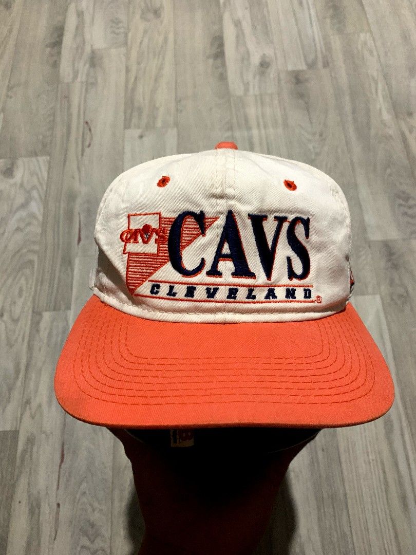 Vintage cleveland cavaliers Youngan (Category: Caps & Hats) located in Guihulngan. Submitted by fbthriftgoodsniace (Listing ID 1369029199, Image 3). Description: twill issue tinanggal tag youngan cap.