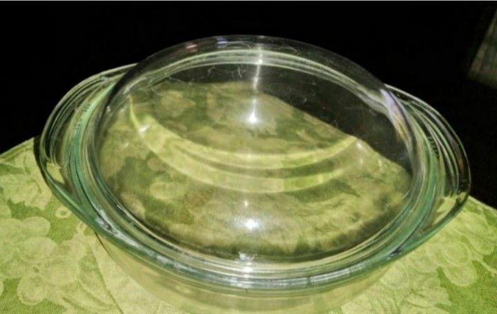 Vintage PYREX with LID (Category: Bakeware) located in Bulacan. Submitted by mitchikoscollection (Listing ID 1369116681, Image 2). Description: Made in USA For Microwave and Oven .. 3 1/2 x 9 1/2 Inches With normal sign of usage , Slight visible Scratch .. Vintage PYREX with LID.
