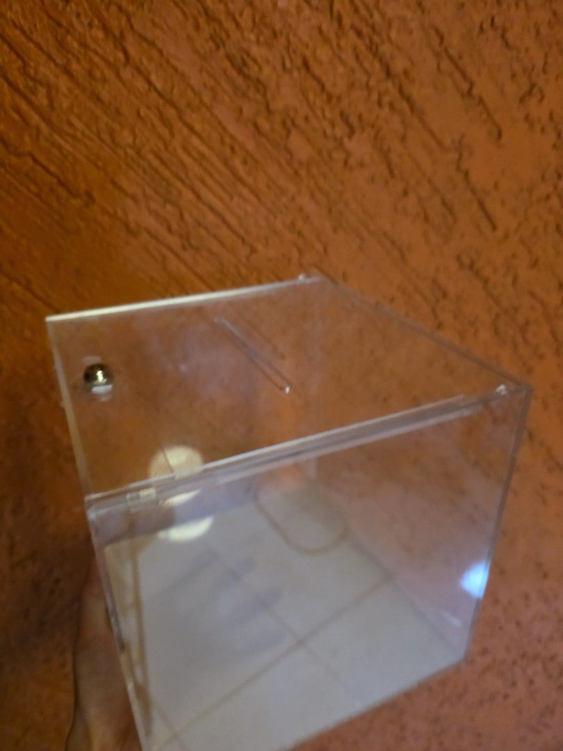 Acrylic box good for wedding (Category: Storage Boxes & Baskets) located in Quezon City. Submitted by yGGGG (Listing ID 1369172547, Image 2). Description: acrylic box 8x8 good for wedding money envelope.