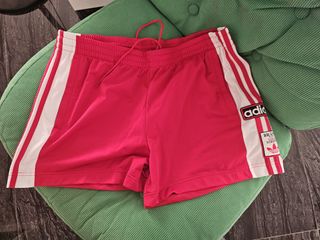 (Category: ) located in . Submitted by sheenasuayan.1 (Listing ID 1369313686, Image 1). Description: .