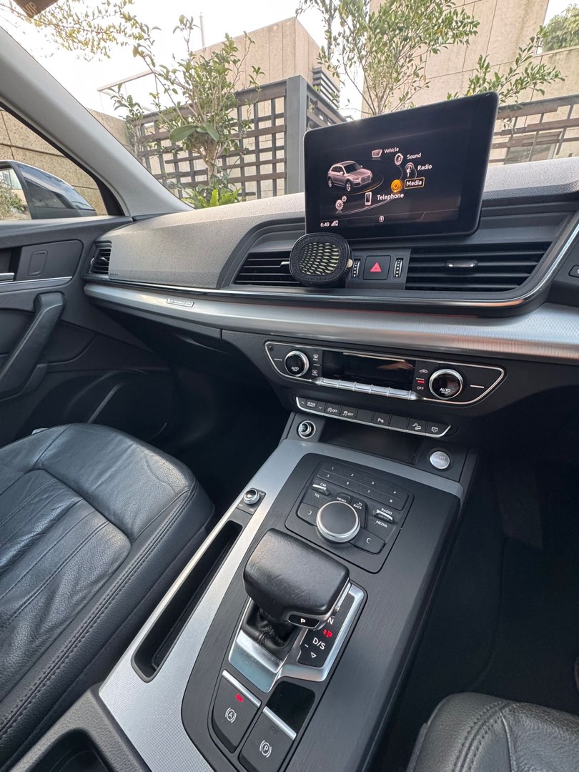 Audi Q5 2.0 TFSI quattro (A)62863128028417114