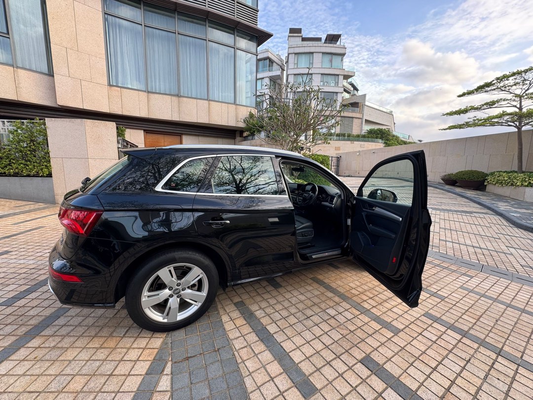 Audi Q5 2.0 TFSI quattro (A)62863128028417112