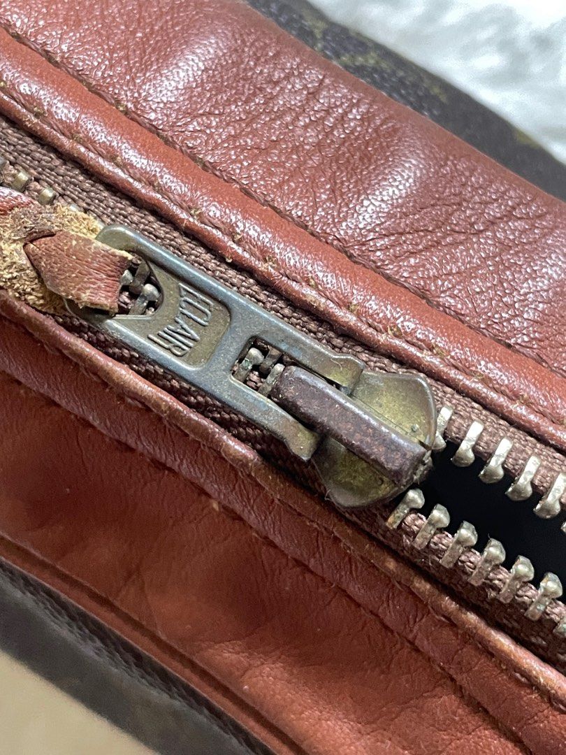 Authentic vintage lv (Category: Luxury Bags & Wallets) located in Mambajao. Submitted by ckali (Listing ID 1369241173, Image 3). Description: Authentic Lv sling. Bag vintage pcs .