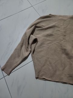 (Category: ) located in . Submitted by shoprb (Listing ID 1369204880, Image 1). Description: .