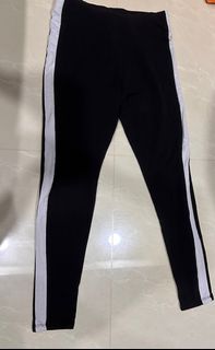 (Category: ) located in . Submitted by justselling11 (Listing ID 1369269406, Image 1). Description: .
