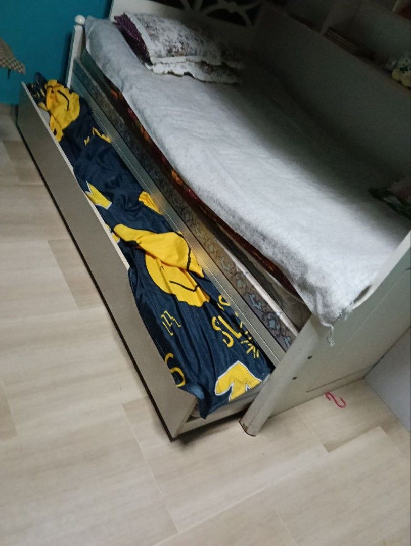 Bunk Bed65075088857986111