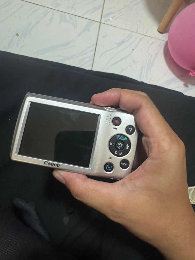 Canon Powershot A2500 (Category: Cameras) located in Cebu City. Submitted by gilejehhk (Listing ID 1369270033, Image 2). Description: Like new 16mp 10/10 No functional issue Unit, universal clip charger, and battery only.