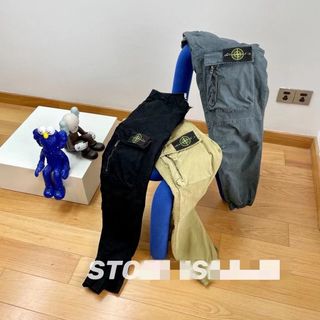 (Category: ) located in . Submitted by fashion.shoppp (Listing ID 1369308628, Image 1). Description: .