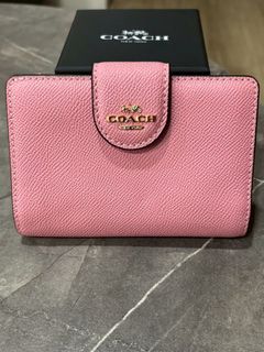 由 jennyaaa_ (刊登 ID 1369273417，圖片 1) 提交，位於 的 (類別：)，說明：。