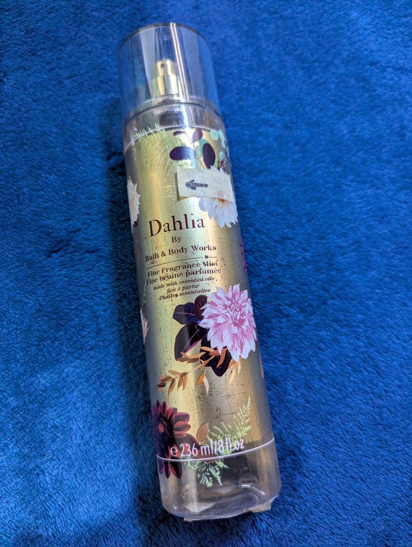 Dahlia (old packaging) (Category: Fragrance & Deodorants) located in Quezon City. Submitted by declutterwithstar (Listing ID 1369185392, Image 1). Description: Dahlia (old packaging) ➡️see arrow for juice level ✅onhand in Quezon City ✅MOP: Gcash, Maya, Bank Transfers ✅MOD: lalamove, grab, flash express.