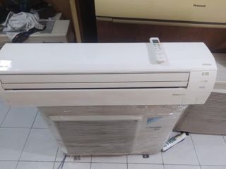 Daikin D-Smart 2.5HP Inverter Split type aircon