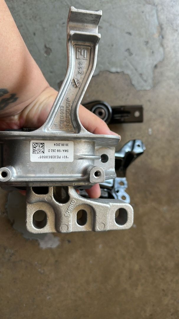 Engine Mounting Replacement (Category: Engine) located in Singapore. Submitted by casgarage_sg (Listing ID 1369225343, Image 1). Description: Engine Mounting Replacement Guide Replacing engine mounts (also known as motor mounts) is a crucial part of maintaining your vehicle's performance and preventing excessive engine movement. Here’s a step-by-step general guide to engine mount replacement. Be sure to check your vehicle’s service manual for any