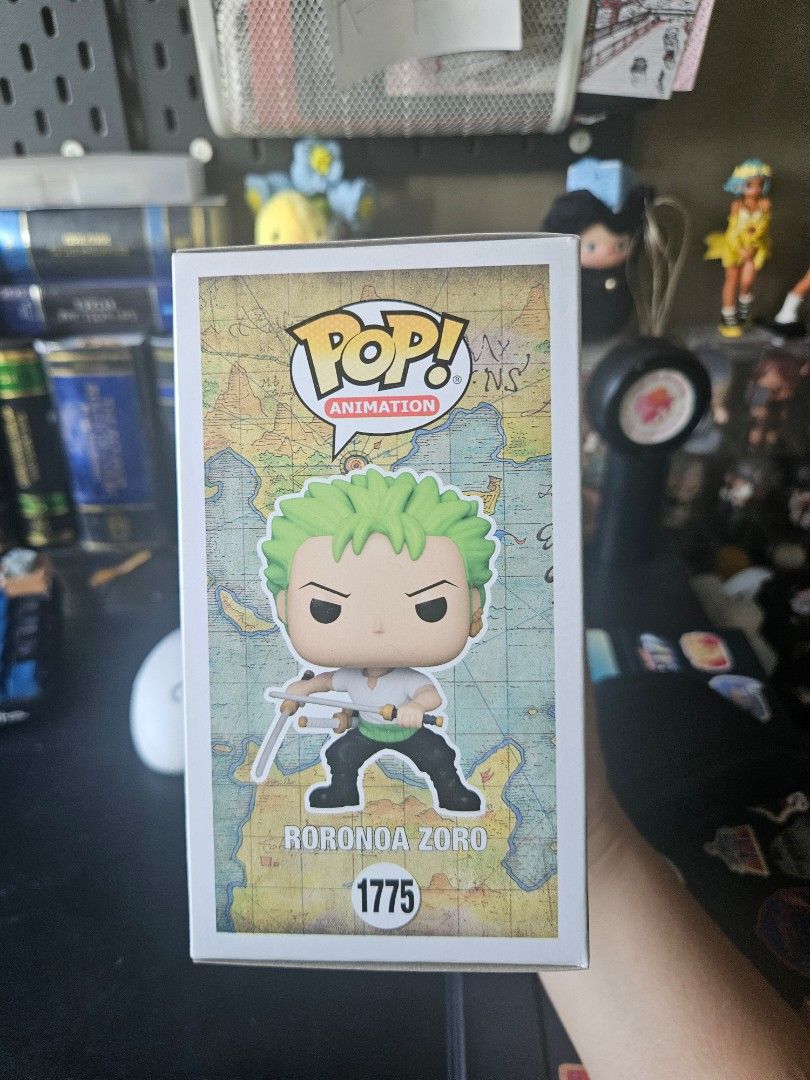 FUNKO POP! Roronoa Zoro 1775 (Category: Designer & Blind Box Toys) located in Quezon City. Submitted by blmnkrnz (Listing ID 1369210578, Image 2). Description: Rfs: Decluttering. Never took out of box. Lp na po..